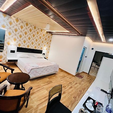 Hotel Buddha Park, Paharia, Waranasi Zewnętrze zdjęcie