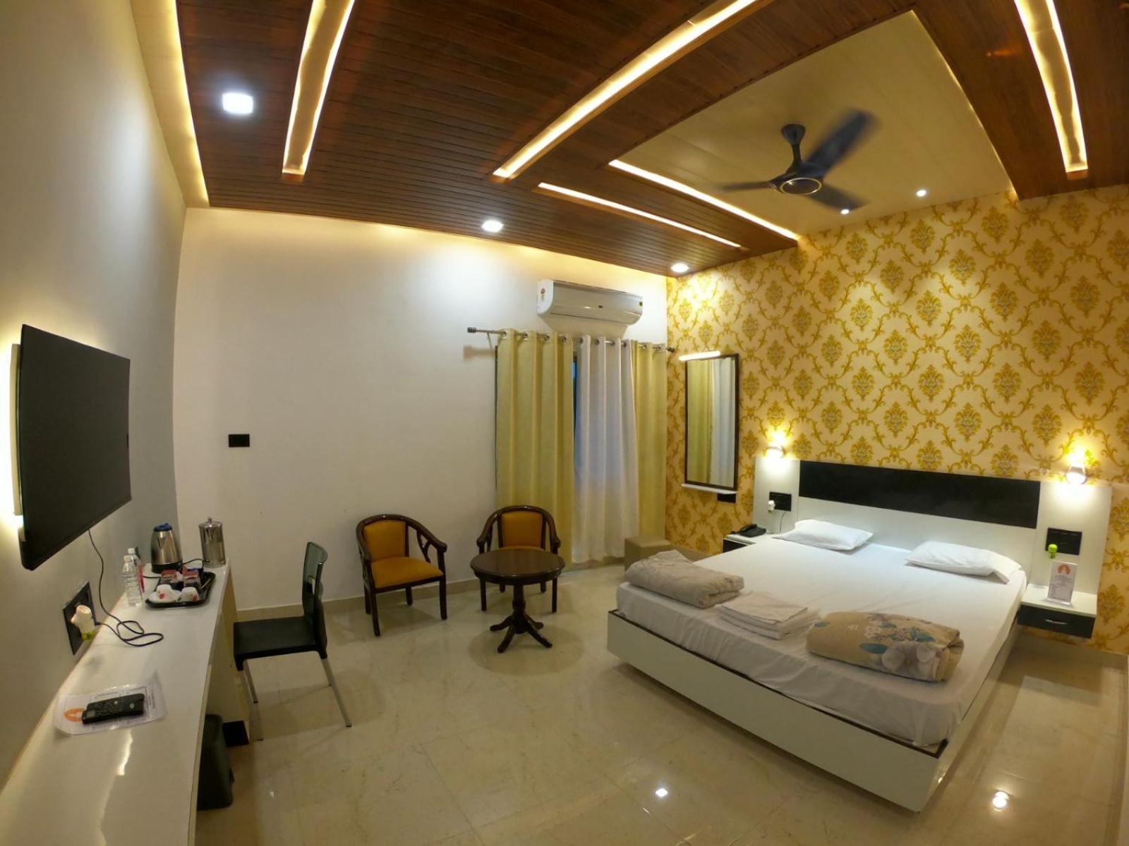 Hotel Buddha Park, Paharia, Waranasi Zewnętrze zdjęcie