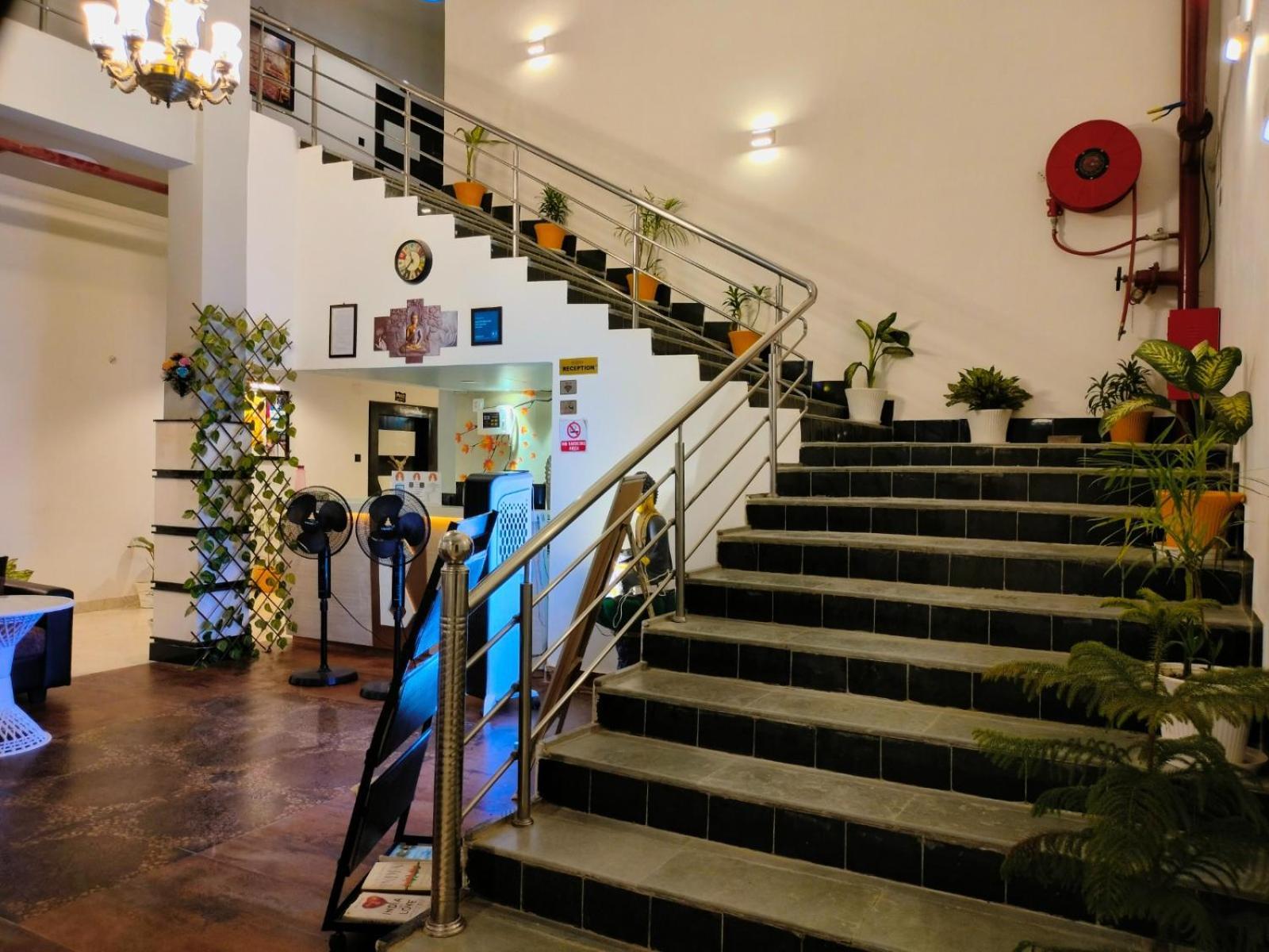 Hotel Buddha Park, Paharia, Waranasi Zewnętrze zdjęcie
